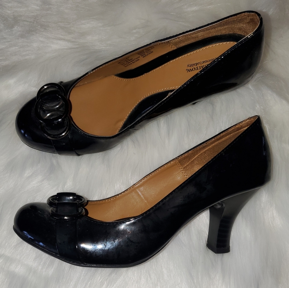 3/$30 - Black Croft & Barrow heels
